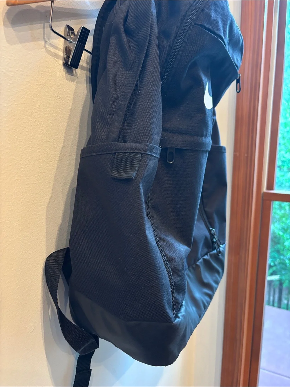 Nike lots pockets